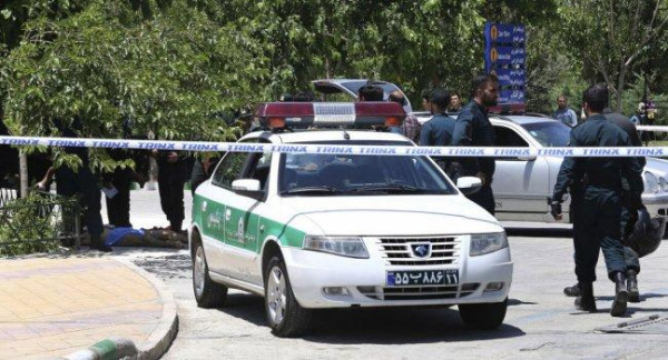 مقتل ثلاثة شرطيين إيرانيين جراء إطلاق النار عليهم بميناء لنكة