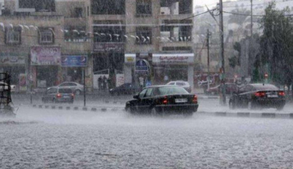 شاهد: أمطار غزيرة تتساقط على مدينة غزة