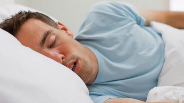 دراسة: النوم في النهار خطر على صحة الإنسان