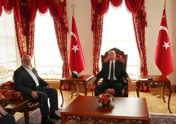 ماذا جاء في اجتماع أردوغان وهنية؟