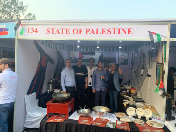 سفارة فلسطين بالهند تشارك بفعاليات البازار الخيري السنوي