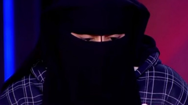 مصر.. ضحية اعتداء جنسي تنهار على الهواء أثناء كشف تفاصيل الجريمة