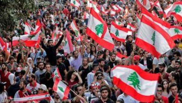 الأزمة اللبنانية تفقد البنوك اليمنية إمكانية استخدام أموالها
