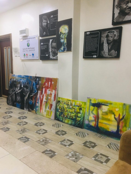 جمعية بذور للتنمية والثقافة تنظم معرضاً فنياً للفنانة الفلسطينية قينو