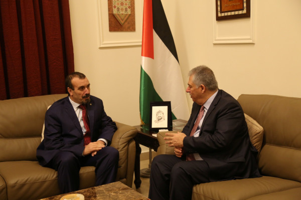 دبور يستقبل السفير الجزائري في لبنان