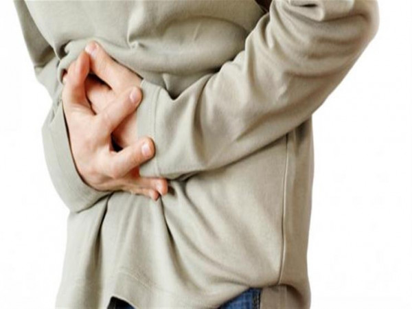 تشعر بآلام في البطن؟ استشر الطبيب فورا