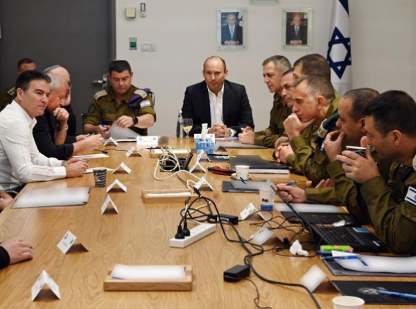 نفتالي بينت تحت مقصلة الإعلام الإسرائيلي.. هل يستغل الجيش لاعتبارات سياسية؟