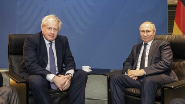 الكرملين يُخالف لندن ويصف لقاء بوتين مع جونسون بالبناء والتصالحي
