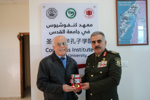 "التدريب العسكري" توقع مذكرة تفاهم مع معهد كونفوشيوس بجامعة القدس (أبو ديس)