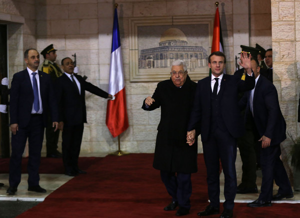 الرئيس عباس لـ"ماكرون": نتطلع لاعتراف فرنسا بدولة فلسطين على حدود 1967 وعاصمتها القدس