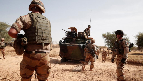 مقتل 19 جندياً في هجوم على معسكر للجيش المالي