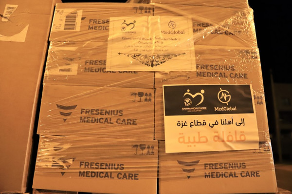 "الصحة" بغزة تستقبل قافلة أدوية من مؤسسة رحمة حول العالم