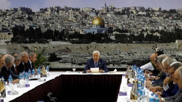 الرئيس عباس:سنبدأ بإجراءات تغيير الدور الوظيفي للسلطة واتفقت مع هنية على عقد لقاء بغزة