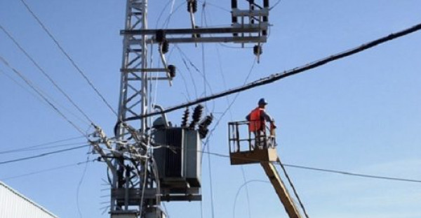 شركة الكهرباء: عطل مُفاجئ في خط القبة المُغذي لمحافظة غزة