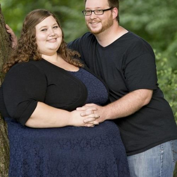 زوجين يخسران 145 كيلو في عامين من أجل الحمل