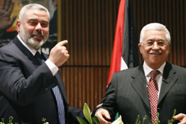 عريقات: إذا تم التوافق بين فتح وحماس سيتوجه الرئيس عباس إلى غزة