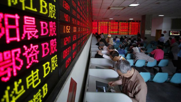 الأسهم الصينية تخسر حوالي 9% بسبب "كورونا "
