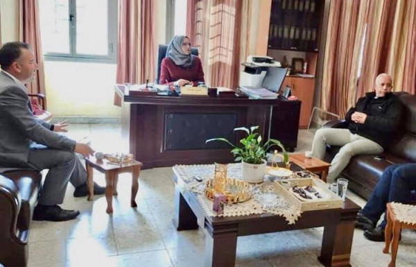 حركة "فتح" وبلدية سلفيت يتبرعان بتجهيز مختبر حاسوب لمدرسة مسقط الأساسية