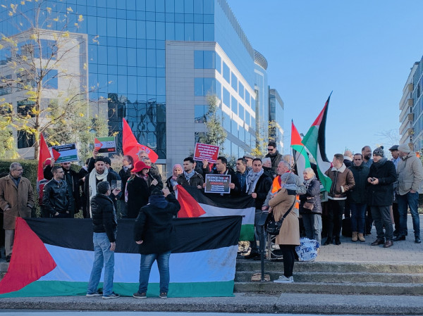 الجالية الفلسطينية تنظم وقفة تنديداً بصفقة القرن امام مؤسسات الاتحاد الاوروبي ببروكسل