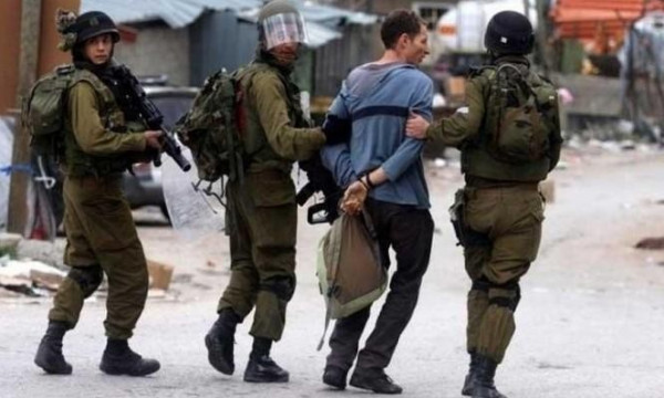 قوات الاحتلال تعتقل أربعة فلسطينيين في الضفة