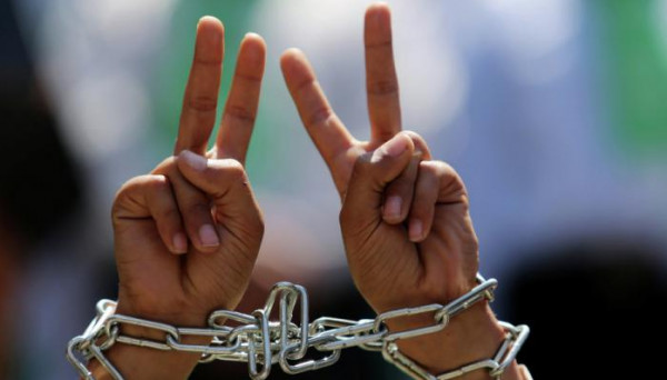 أسرى فلسطين: الاحتلال يُشدد إجراءات التضييق على الأسرى ما يُنذر بانفجار السجون
