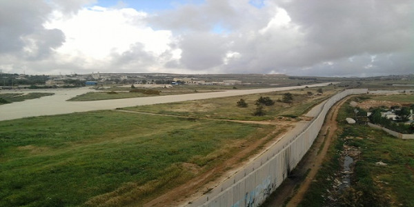 مشروع استيطاني ضخم على أراضي مطار قلنديا