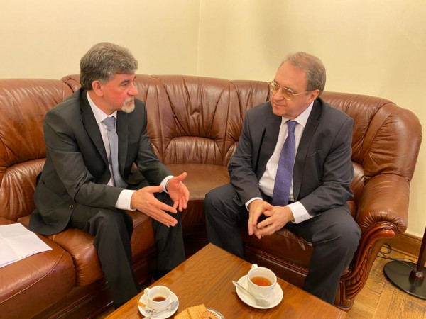 السفير عبد الهادي يلتقي ممثل الرئيس الروسي في موسكو
