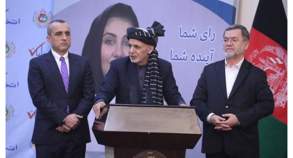 الرئيس الأفغاني يأمر بوقف العمليات ضد حركة طالبان