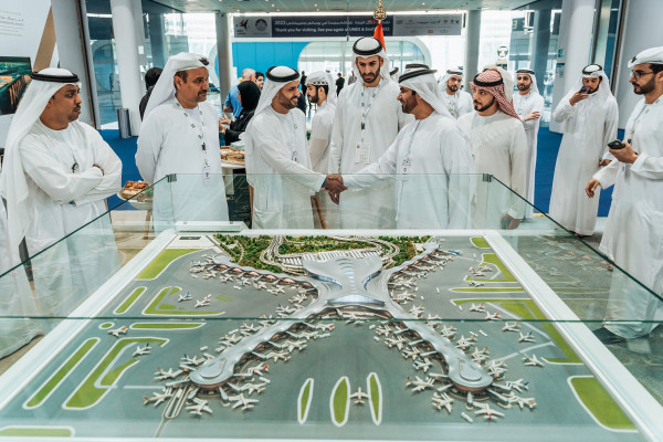 مشاركة ناجحة لـ "مطارات أبوظبي" في معرض "يومكس 2020"