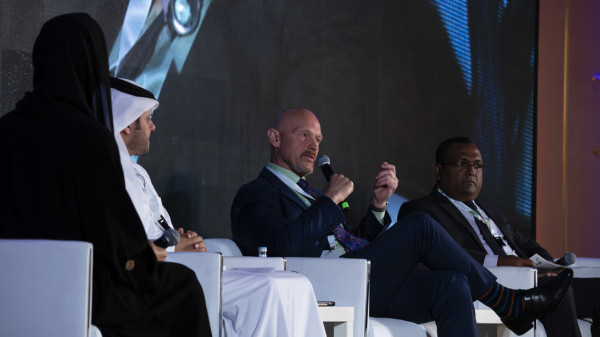 اللجنة العليا للمشاريع والإرث تنظم النسخة الأولى من المؤتمر السنوي لتبادل المعرفة