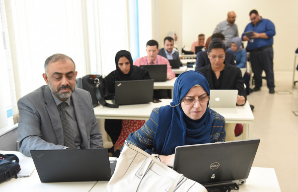 جامعة زايد: تدابير صحية وإرشادية وإجراءات متكاملة لتيسير التعلم عن بعد