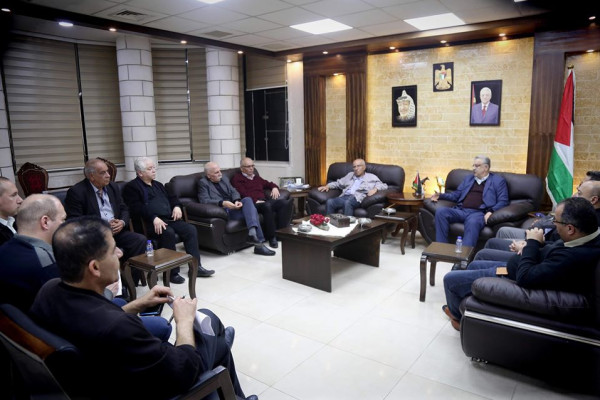 محافظ طولكرم عصام أبو بكر يلتقي ممثلي فصائل العمل الوطني