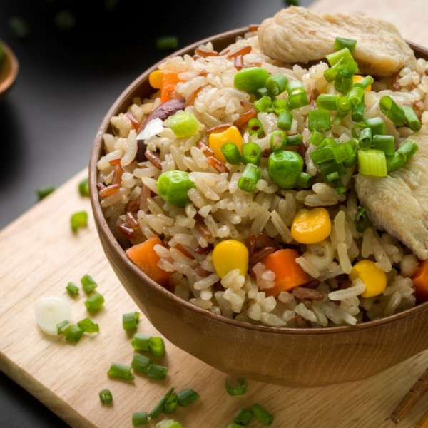 أرز مقلي بالدجاج والخضار 9999034106