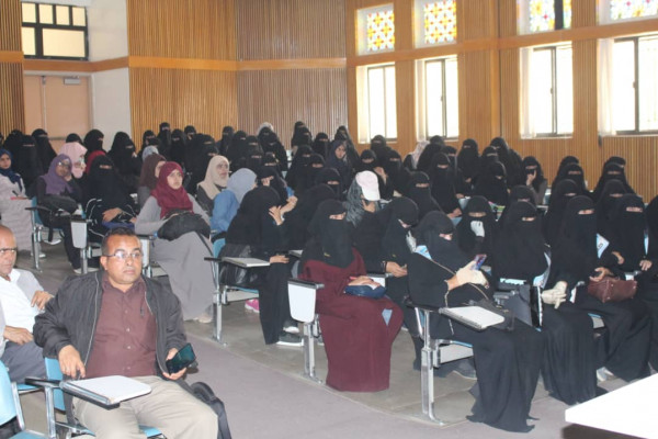 إبداعات طلابية ومنافسات قوية في فعاليات الأسبوع الثقافي بجامعة صنعاء