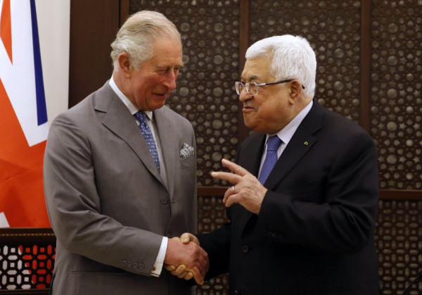 الرئيس عباس يَطمئن على صحة الأمير تشارلز إثر إصابته بفيروس (كورونا)