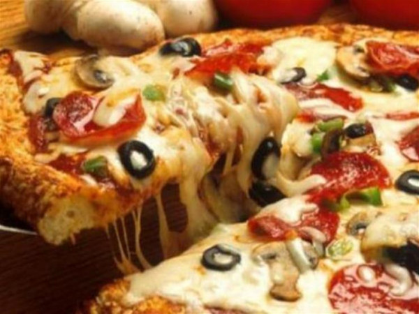 طريقة عمل البيتزا الإيطالى بحيل بسيطة