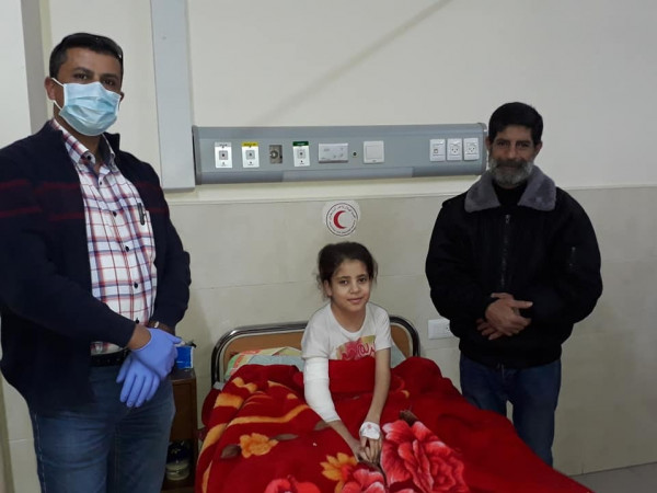 طاقم كلوب الطبي ينجح في إزالة انتفاخ شرياني منفجر ونازف من يد طفلة