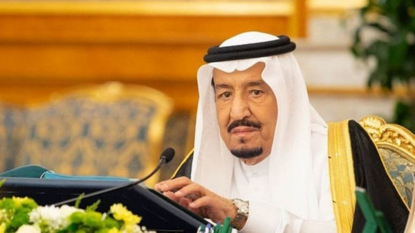 العاهل السعودي يأمر بصرف 9 مليارات ريال للعاملين بالمنشآت المتأثرة بتداعيات كورونا