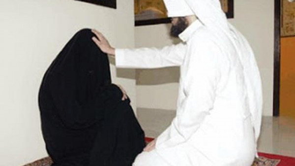 رجل دين سعودي يروي واقعة تنويم رجل واغتصاب امرأته من قبل "راقِ شرعي"