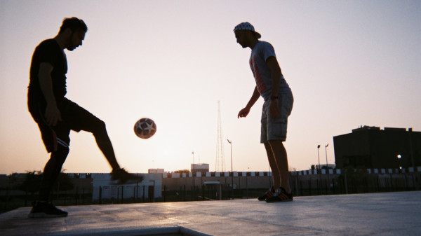 المشاركون في "جول كليك" يُجسدون بعدساتهم شعبية كرة القدم في قطر