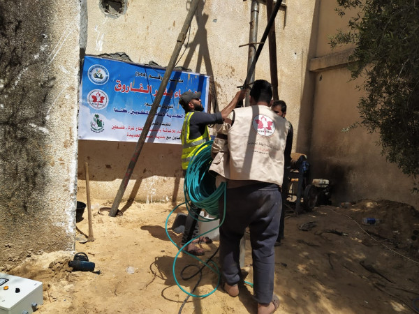 جمعية الإيثار تنهي حفر بئر مياه بمنطقة عبسان الجديدة