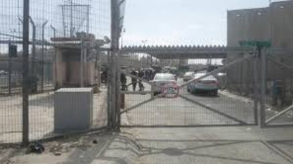 إصابة إسرائيلي بجروح خطيرة بإطلاق نار بالقرب من حاجز قلنديا