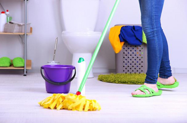 طرق مختلفة لتنظيف حمام المنزل