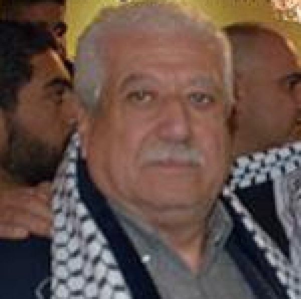 رئيس اللجنة السياسية الفلسطينية بأوروبا يهاتف أسامة سعد معزياً بوفاة محمد ظاهر