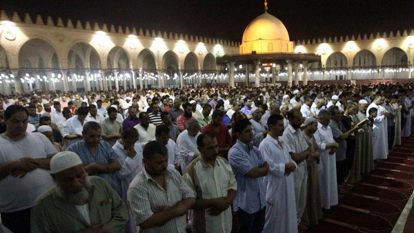 أعلى هيئة للفتوى بالمغرب تحسم الجدل حول صلاة التراويح