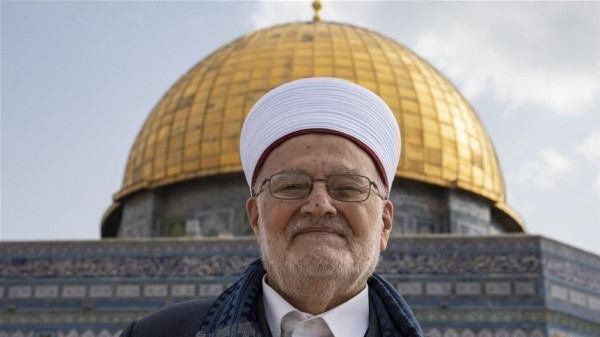 اللجنة السياسية الفلسطينية بأوروبا: الشيخ عكرمة صبري قامة وطنية دينية المت الاحتلال