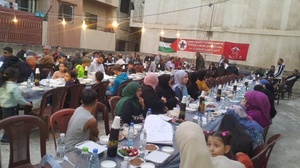 قطاع العمال في الجبهة الديمقراطية يحيي عيد العمال بمائدة افطار في
مخيم البداوي