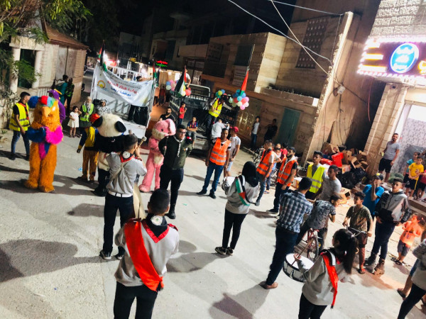 قطار المحبة لليوم الثاني في مخيم عقبة جبر بأريحا