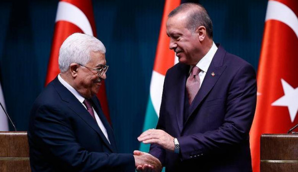 تفاصيل اتصال هاتفي بين الرئيس عباس وأردوغان بشأن قرارات القيادة ومكافحة (كورونا)