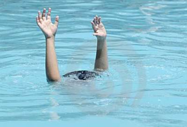 وفاة طفلة غرقاً في بركة سباحة بأريحا